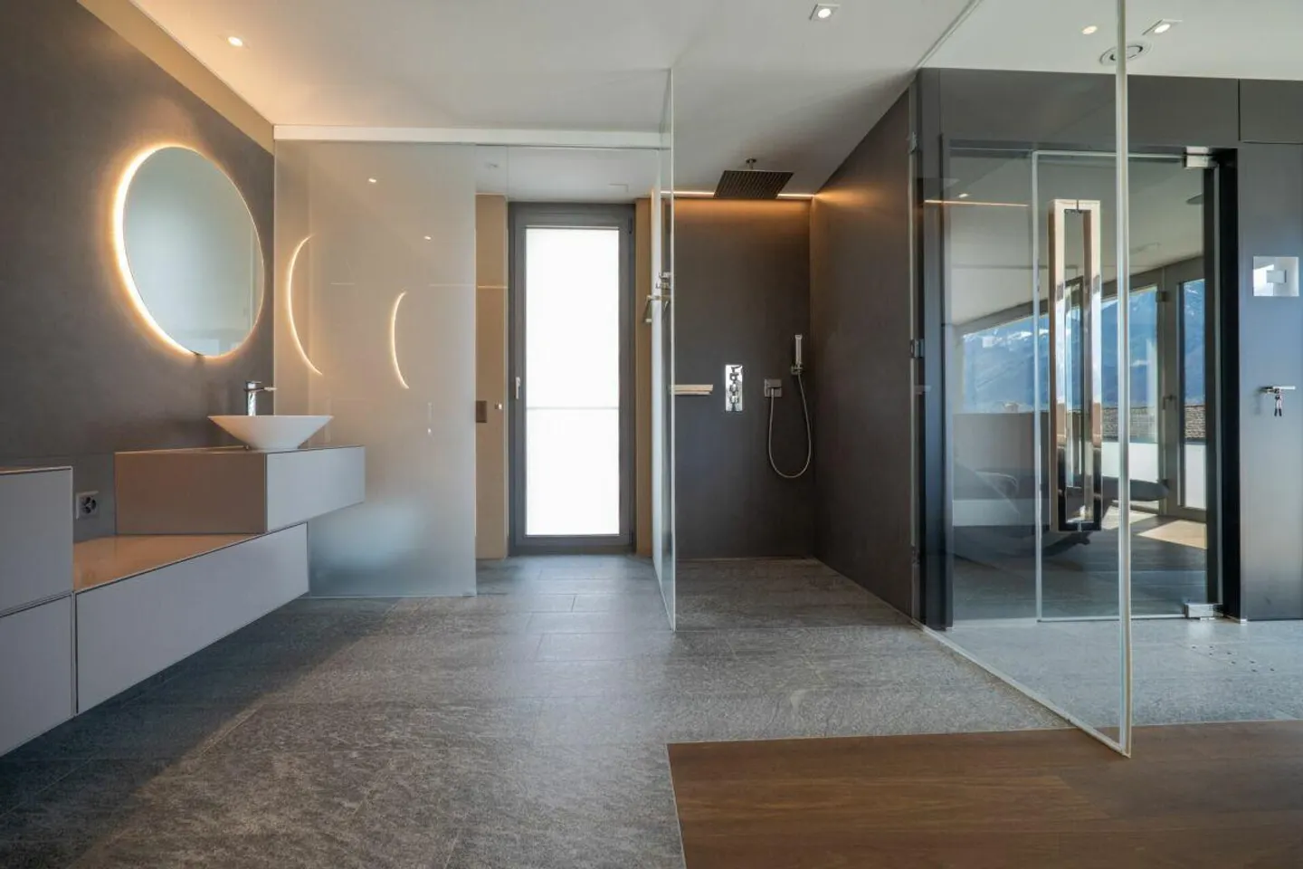 FOR SALE IN MINUSIO - modern semi-detached villa with lake view - Photo 20 of 26