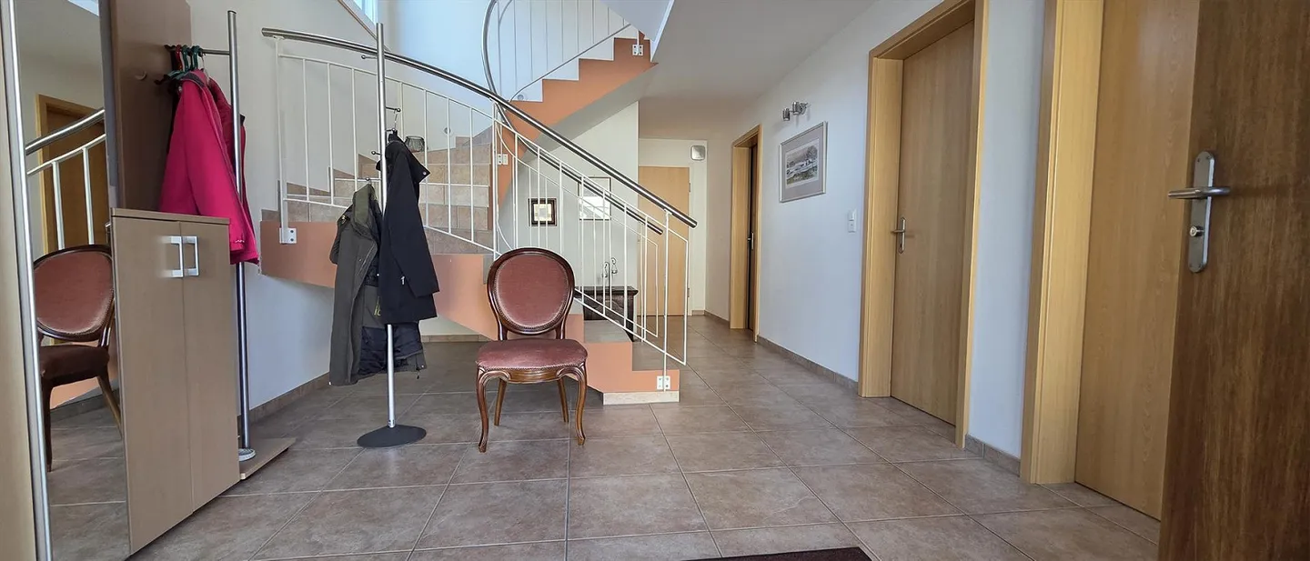 Individual villa with swimming pool - calm and green environment - Photo 2 of 13