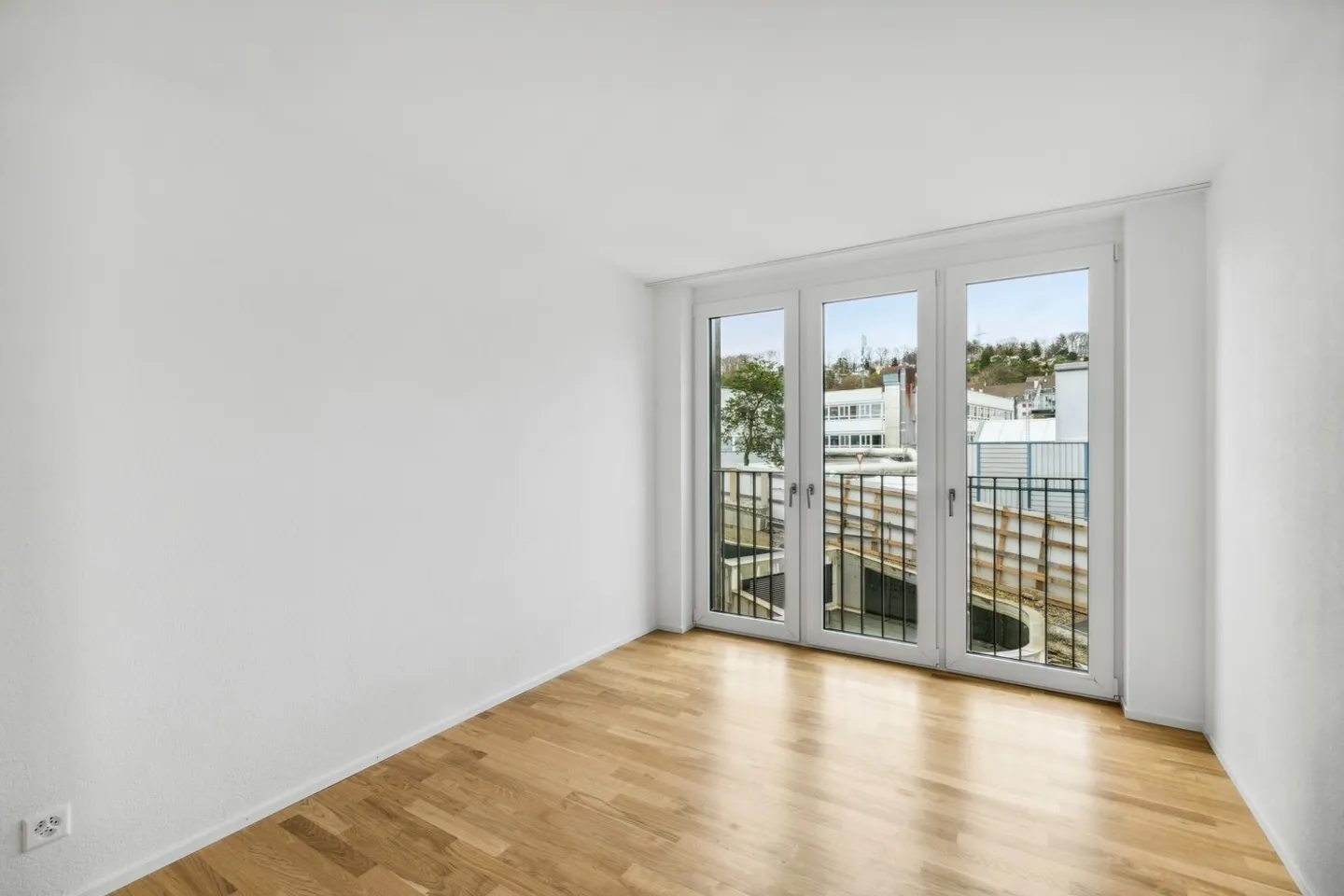 Appartamento moderno di 2,5 stanze nella Torre di Münchenstein BL - Foto 3 di 7