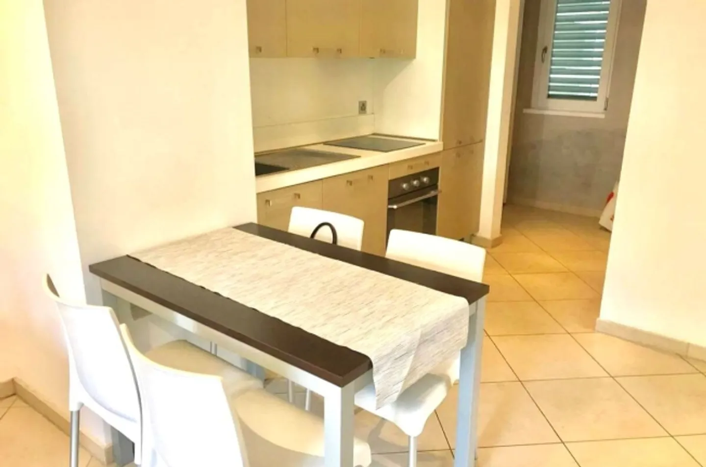 Apartment with Garden in Viganello - Photo 3 of 8