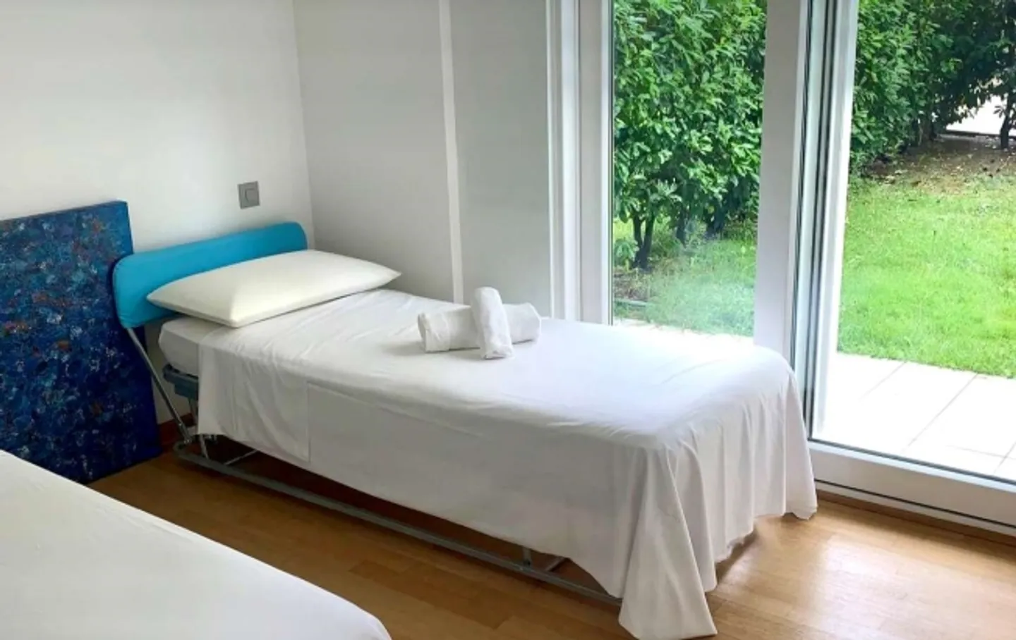 Apartment with Garden in Viganello - Photo 5 of 8