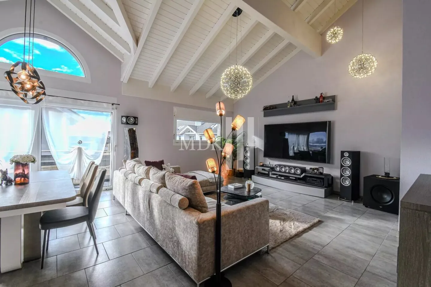 Geräumige Maisonette-Wohnung - Foto 2 von 13