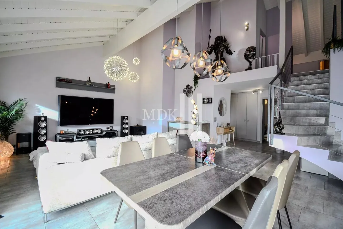 Geräumige Maisonette-Wohnung - Foto 1 von 13