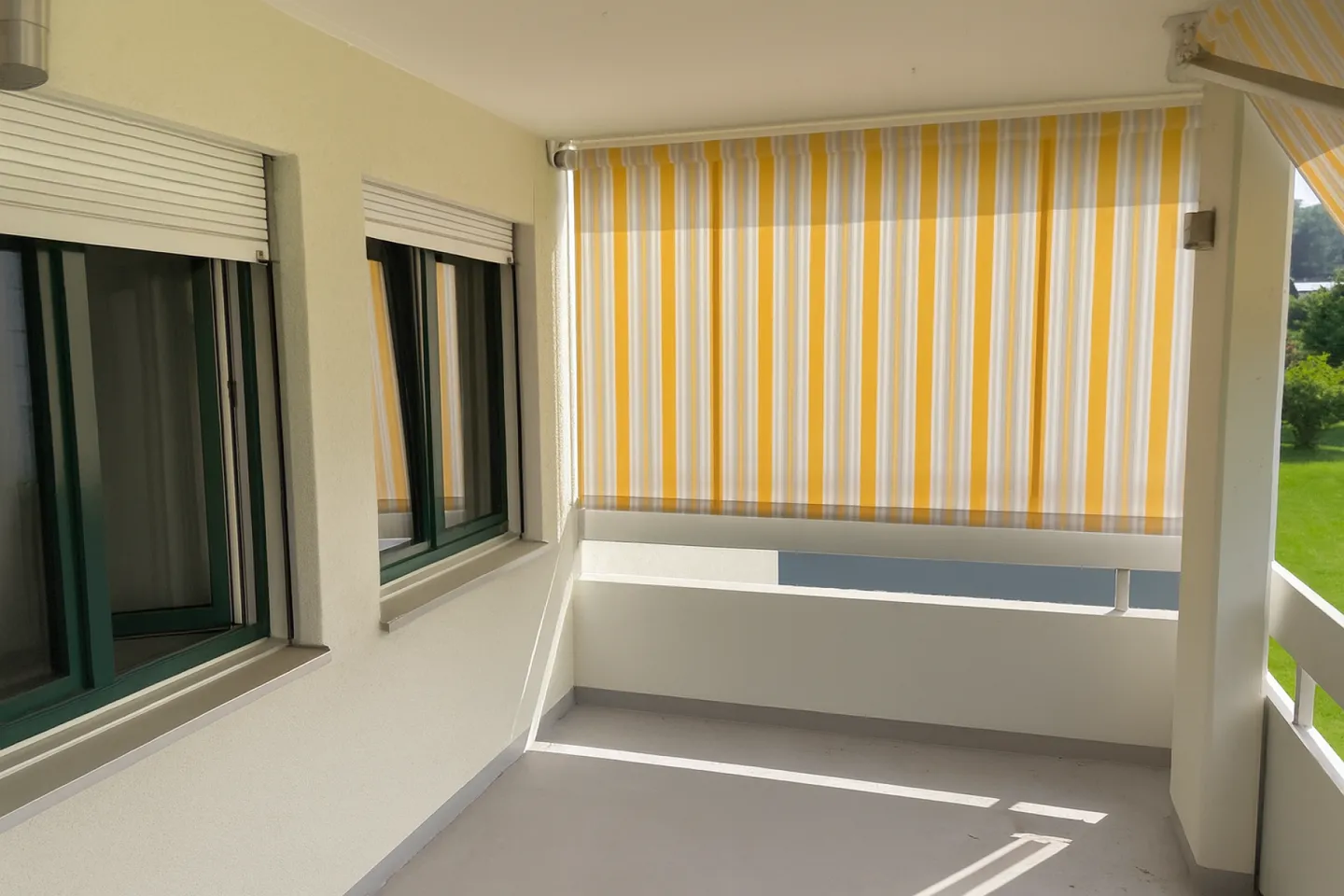 Above the rooftops of Kreuzlingen - living in a quiet location - Photo 5 of 7