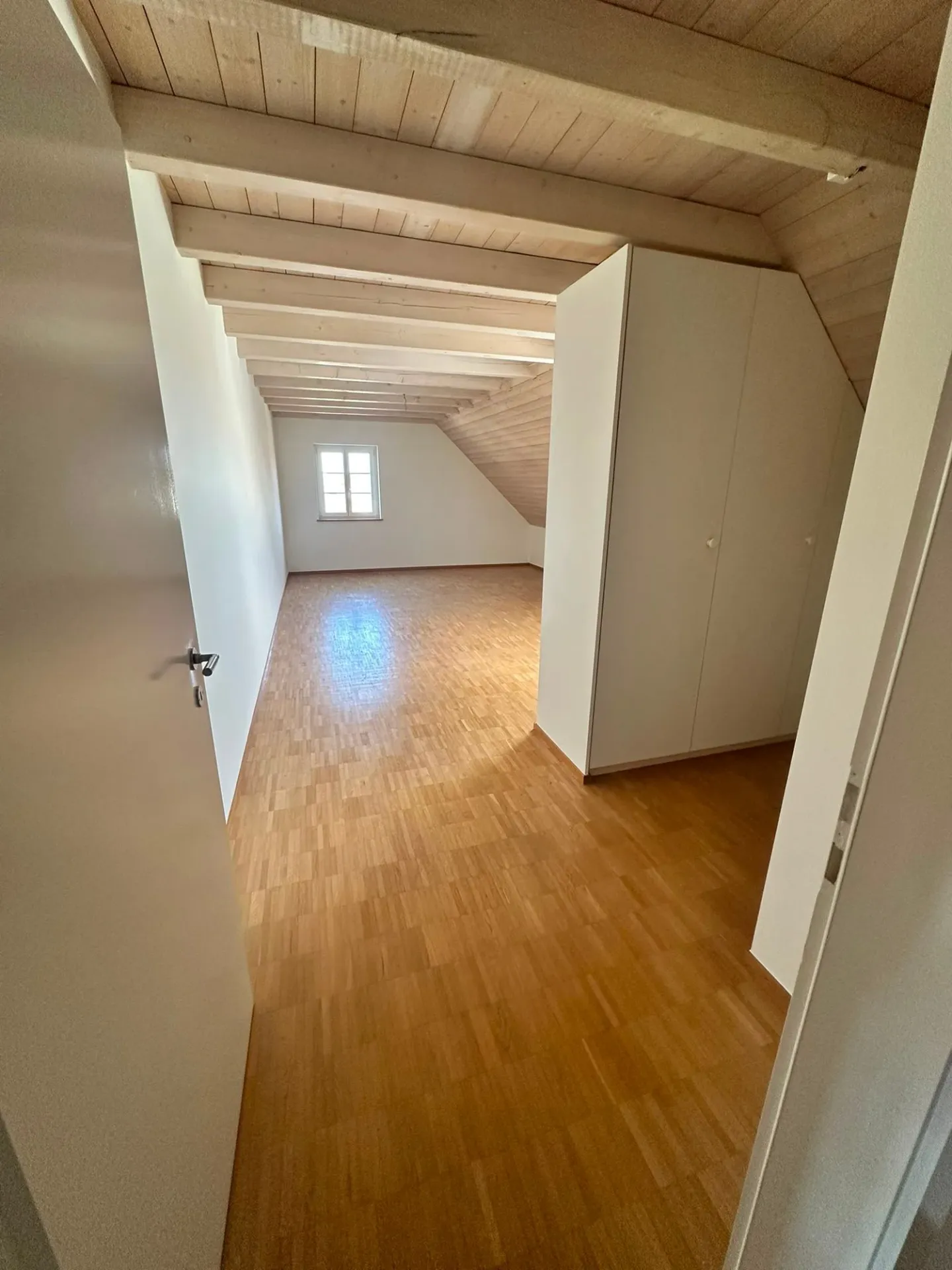 Charmante Dachwohnung in Dornach - Foto 9 von 21