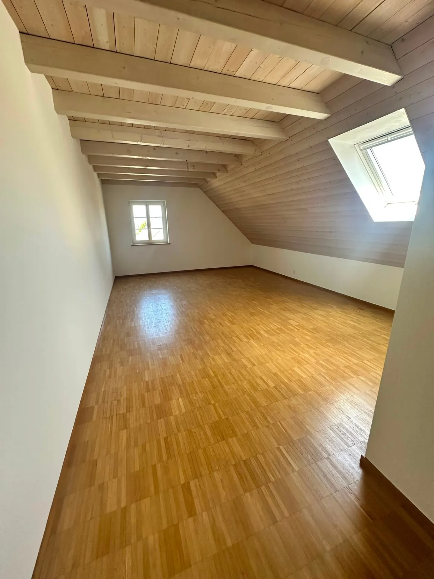Charmante Dachwohnung in Dornach - Foto 10 von 21