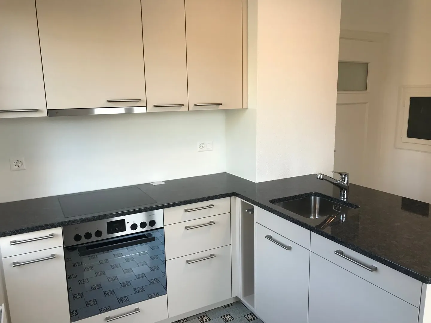 Beautiful 5-room apartment with two balconies - Photo 5 of 9