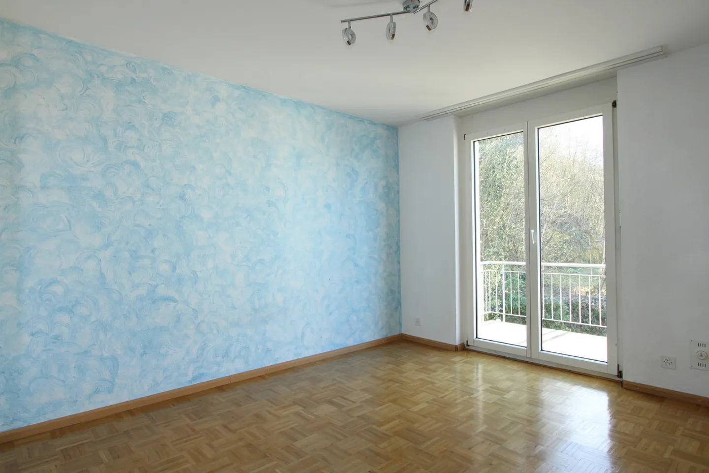 Five Rooms, Large Terrace and Dreamlike View! - Photo 10 of 17