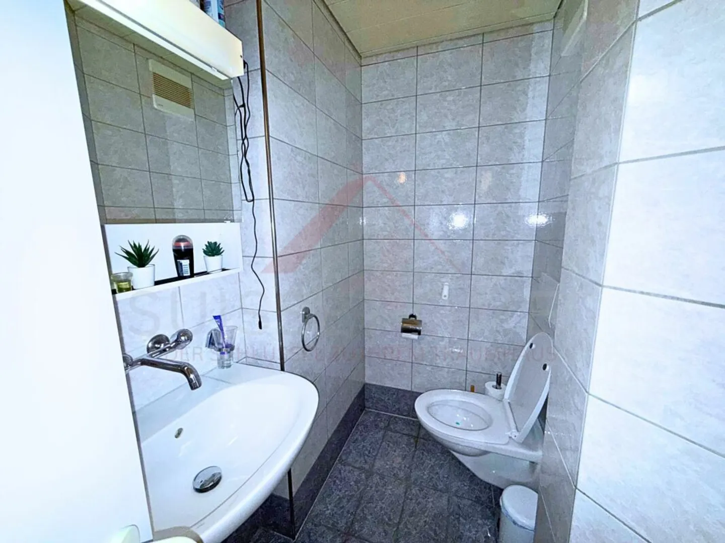 Ihr neues Zuhause auf 126 m² - stilvolle 5.5-Zimmer-Wohnung in Huttwil - Foto 10 von 17