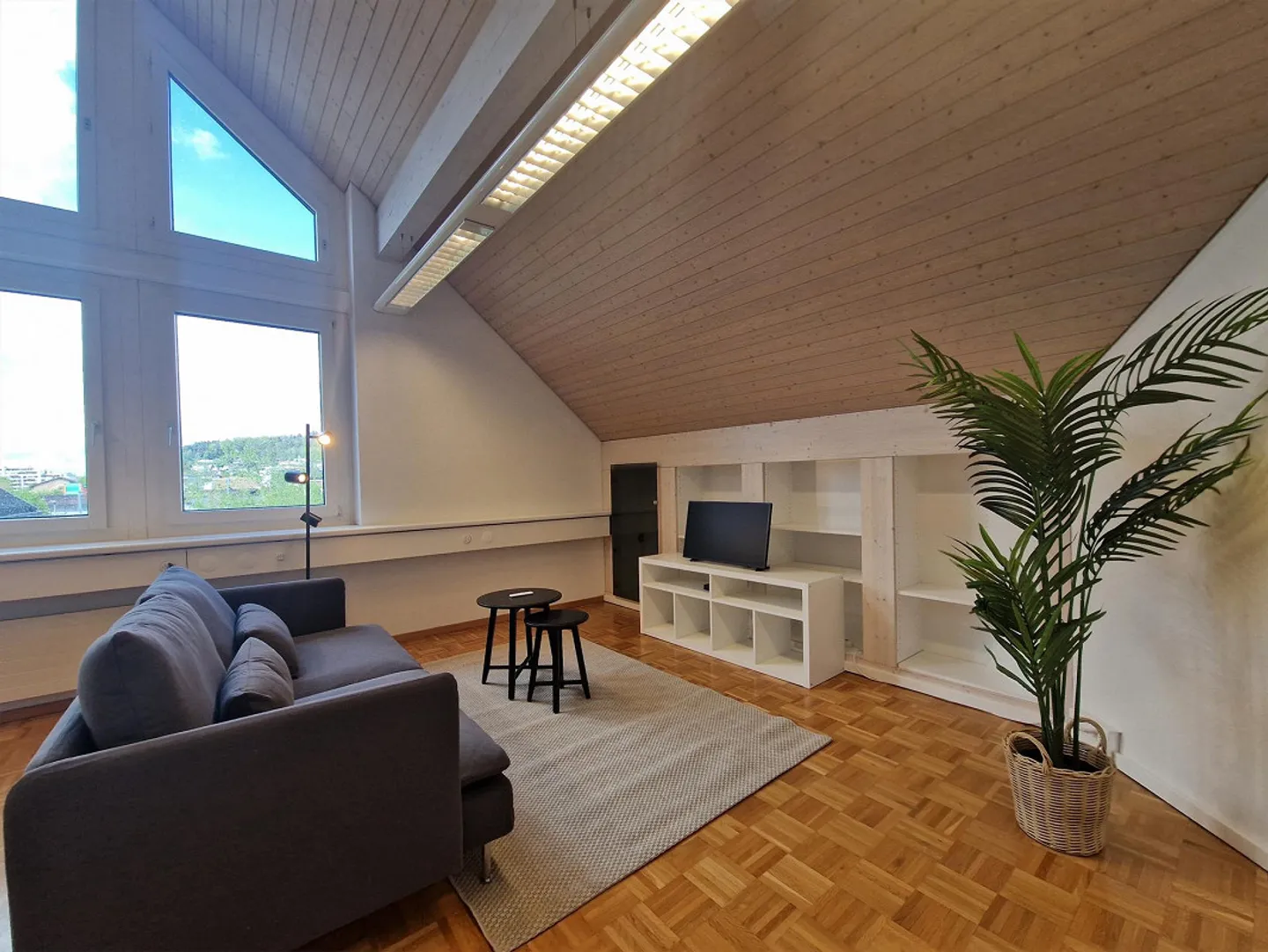 Monolocale arredato con vari vantaggi! - Foto 4 di 10