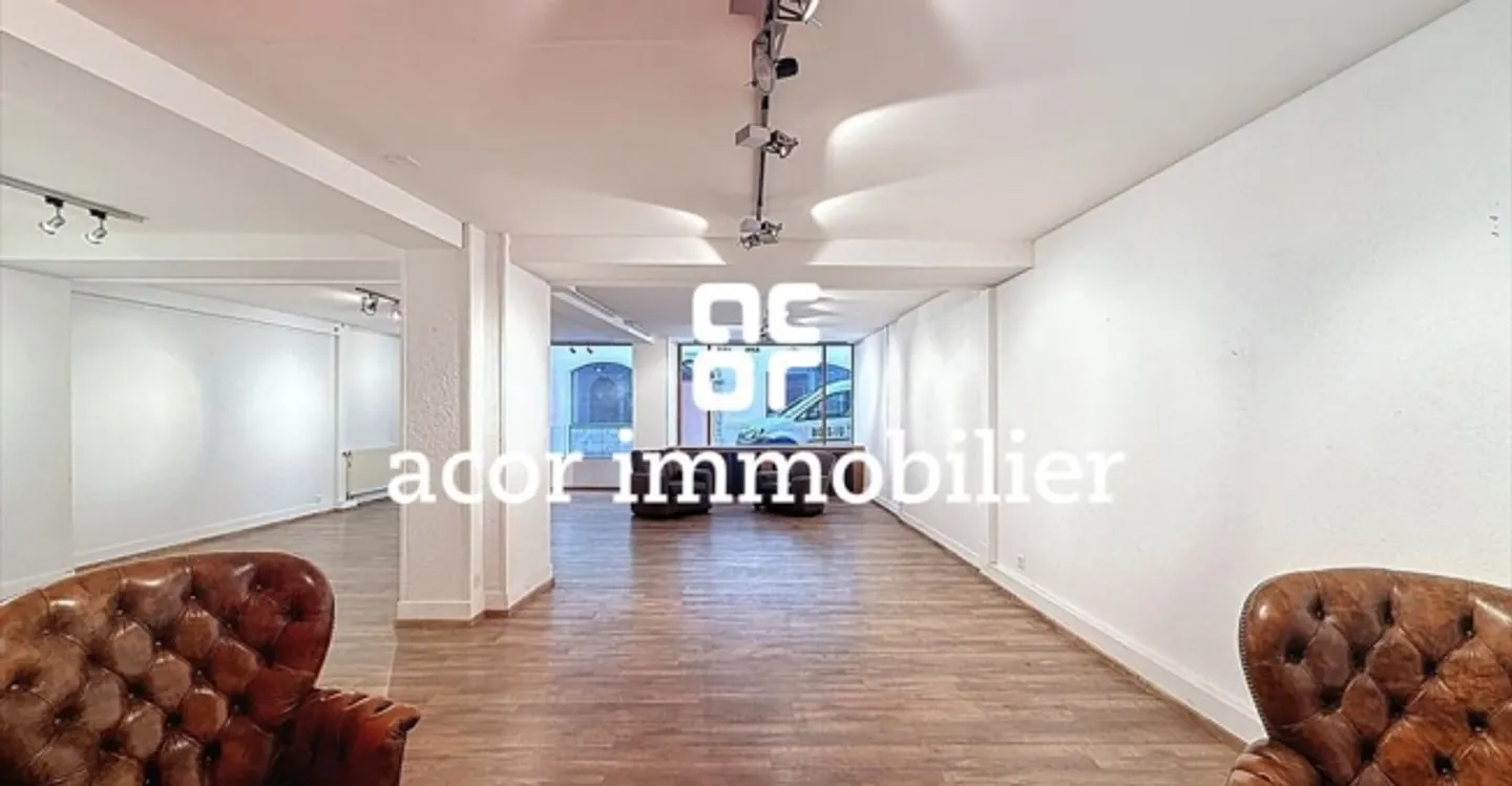 Immeuble mixte à louer - Photo 1 sur 5