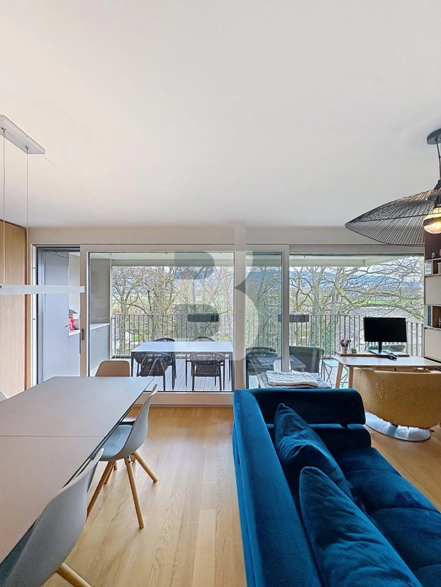 4-room apartment - Photo 1 of 13