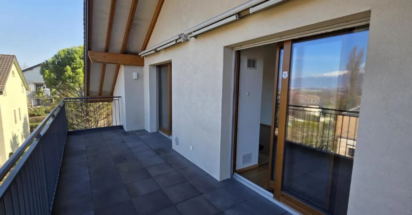 Bernex, New price, Superb penthouse duplex - Photo 2 of 17