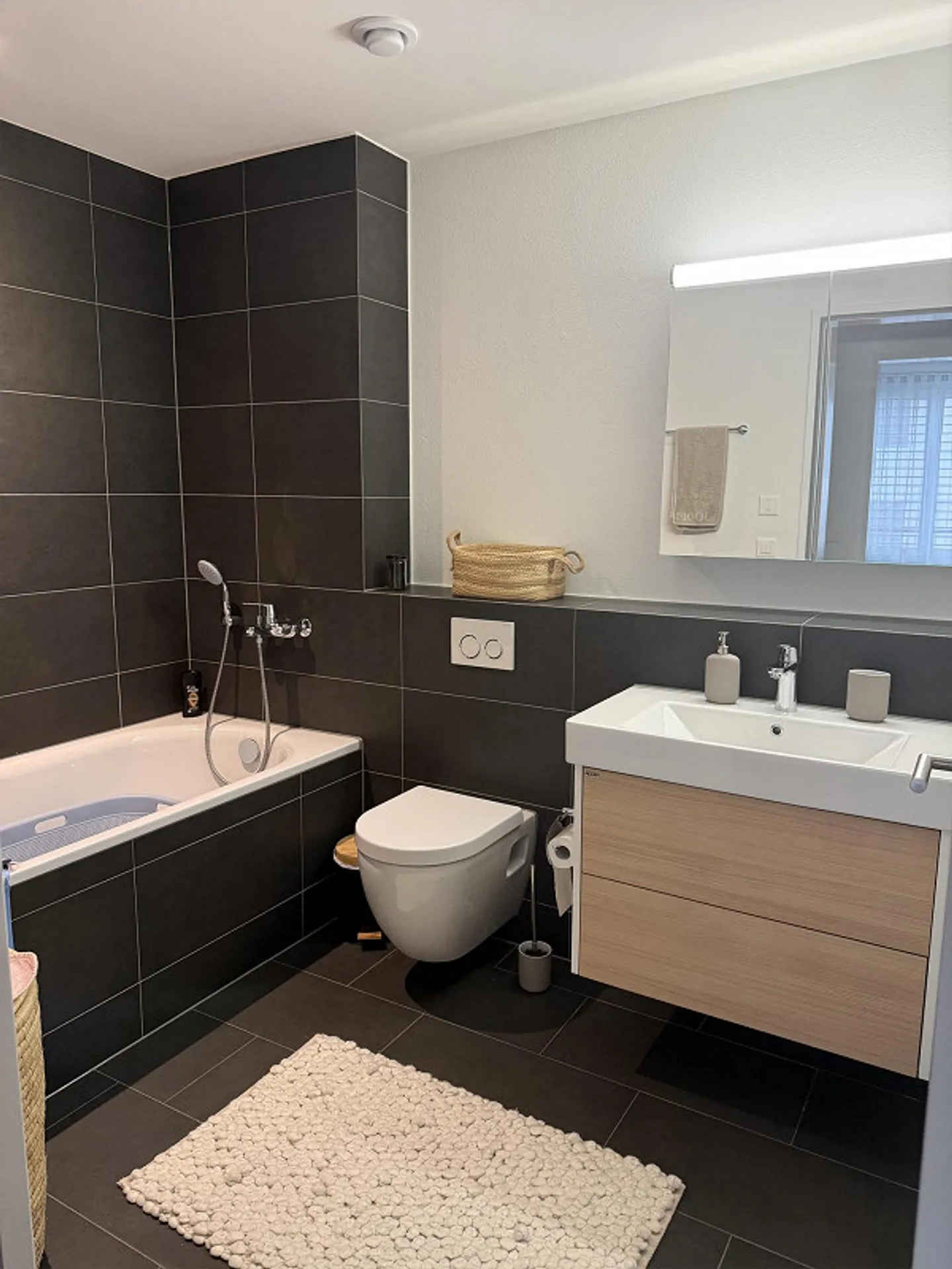 Moderne 3.5 Zimmer Wohnung - Foto 4 von 11