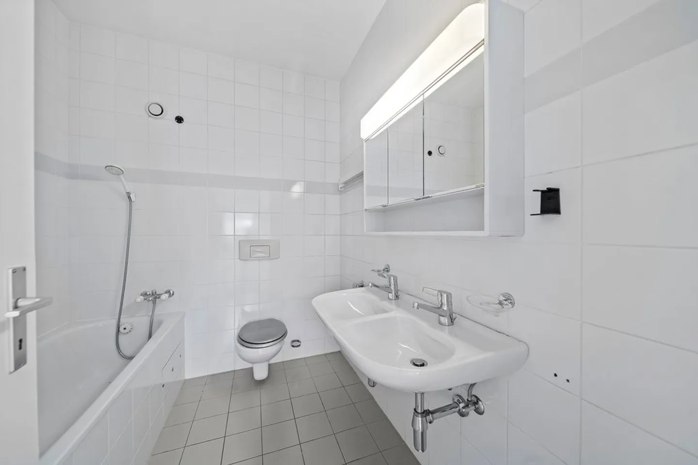 Apartment in the heart of the Geneva countryside - Photo 6 of 7