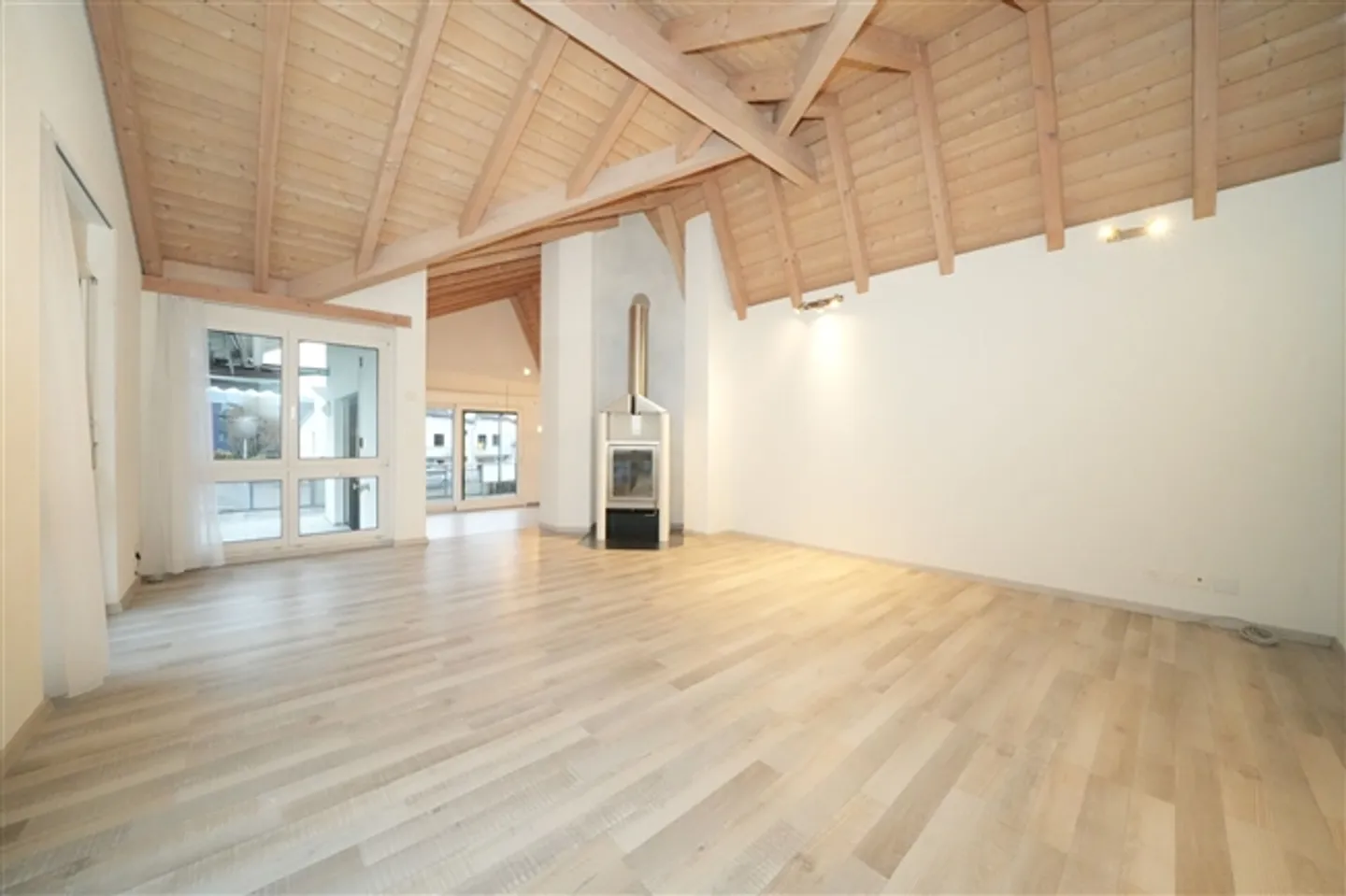 Vivre comme dans une maison individuelle - Spacieuse maisonette avec terrasse ensoleillée - Photo 4 sur 9