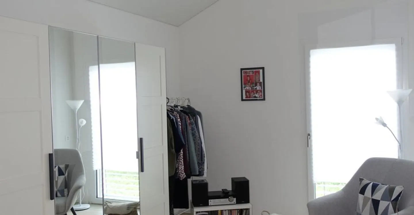 Charming Semi-Detached House - Photo 5 of 10
