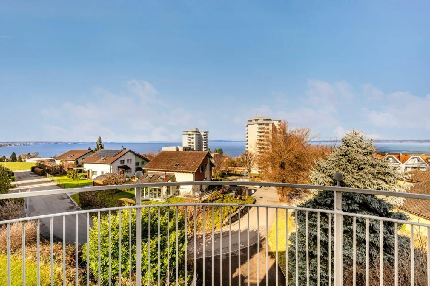 Villa rappresentativa e unica in posizione residenziale di prima scelta con attraente... - Foto 15 di 30