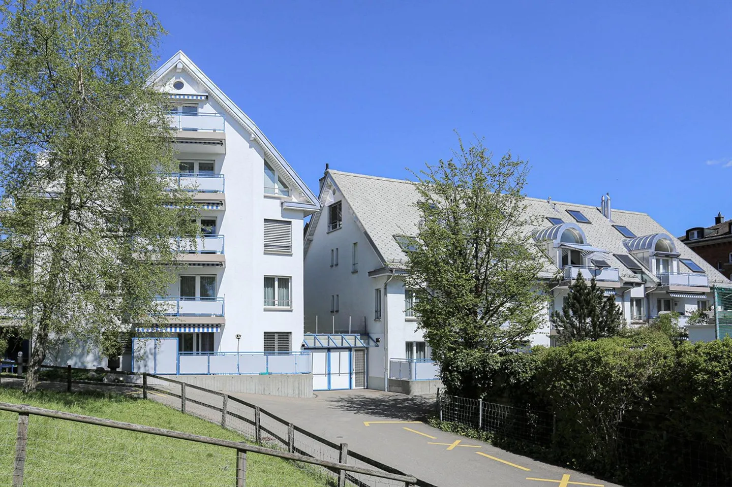 Places de stationnement dans un emplacement central - Herisau - Photo 1 sur 1