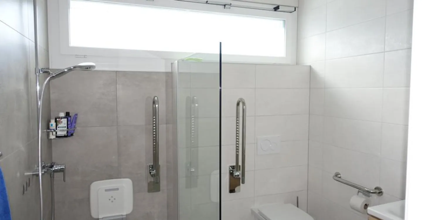 Charming Semi-Detached House - Photo 6 of 10