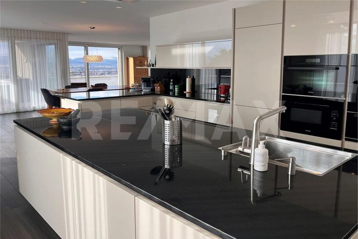 TOP di THUN ... Attico esclusivo con balcone circondante - Foto 12 di 13