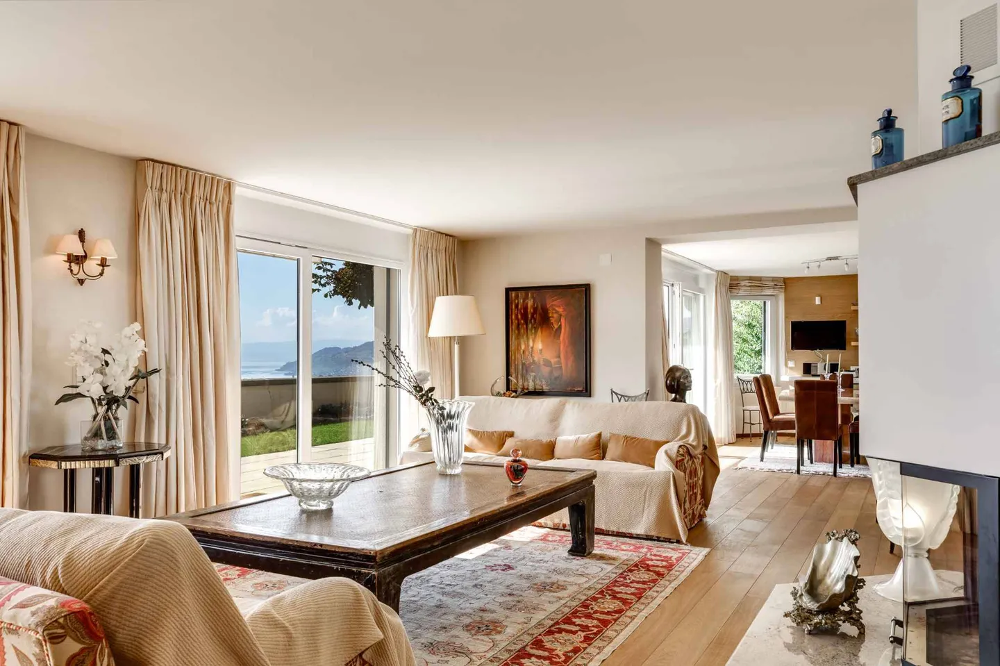 Private pool! Panoramic view of the lake - Photo 8 of 13