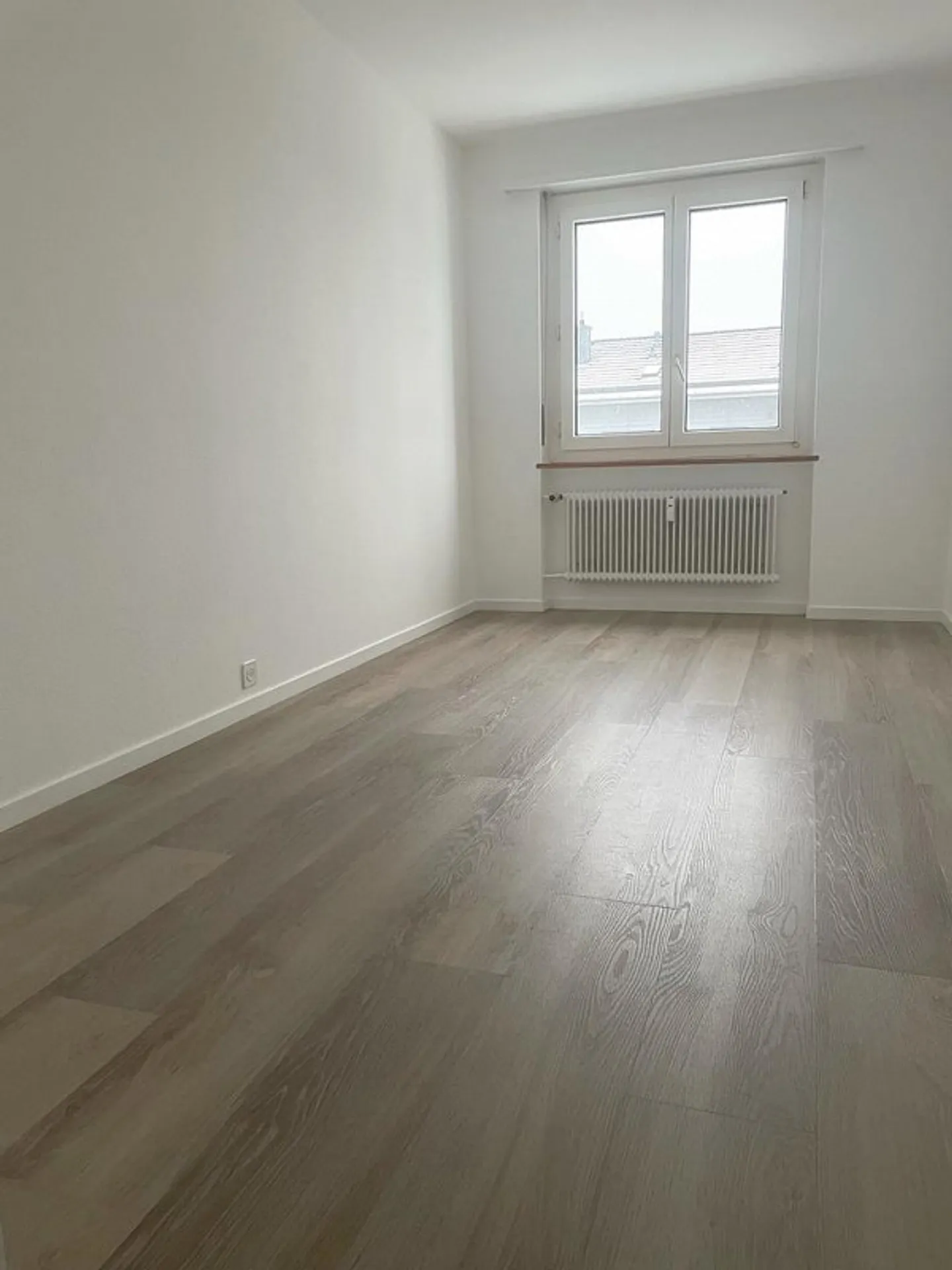 SPACIOUS APARTMENT NEAR STEDTLI LAUFEN - Photo 5 of 7