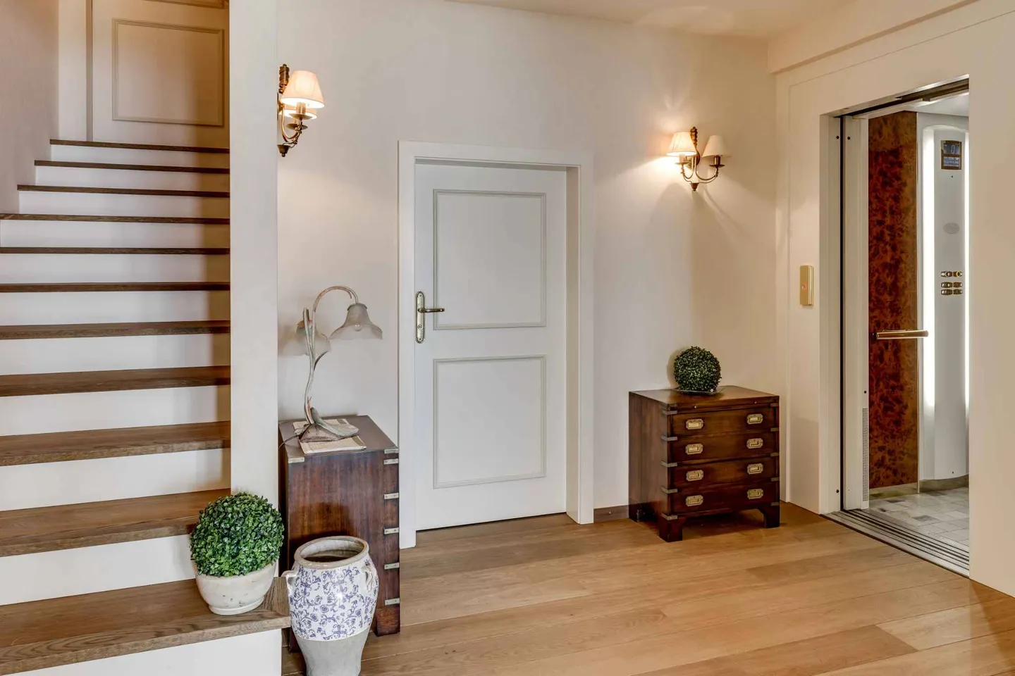 Private pool! Panoramic view of the lake - Photo 10 of 13