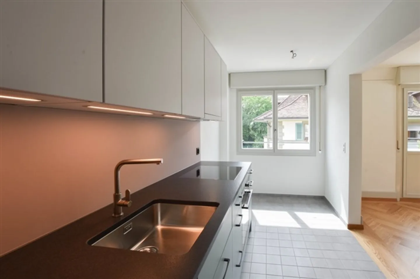 Appartement à louer - Photo 2 sur 8