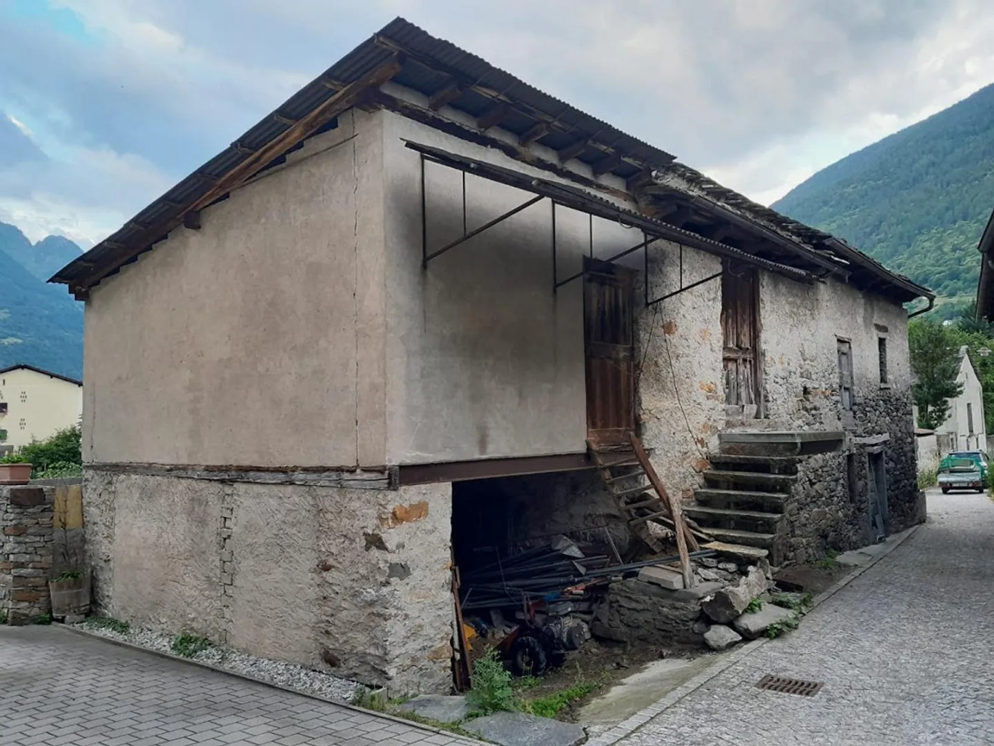 Progetto di ristrutturazione a Malvaglia - Foto 2 di 13