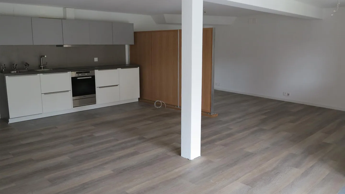 Appartement studio avec vue sur la verdure - Photo 3 sur 8