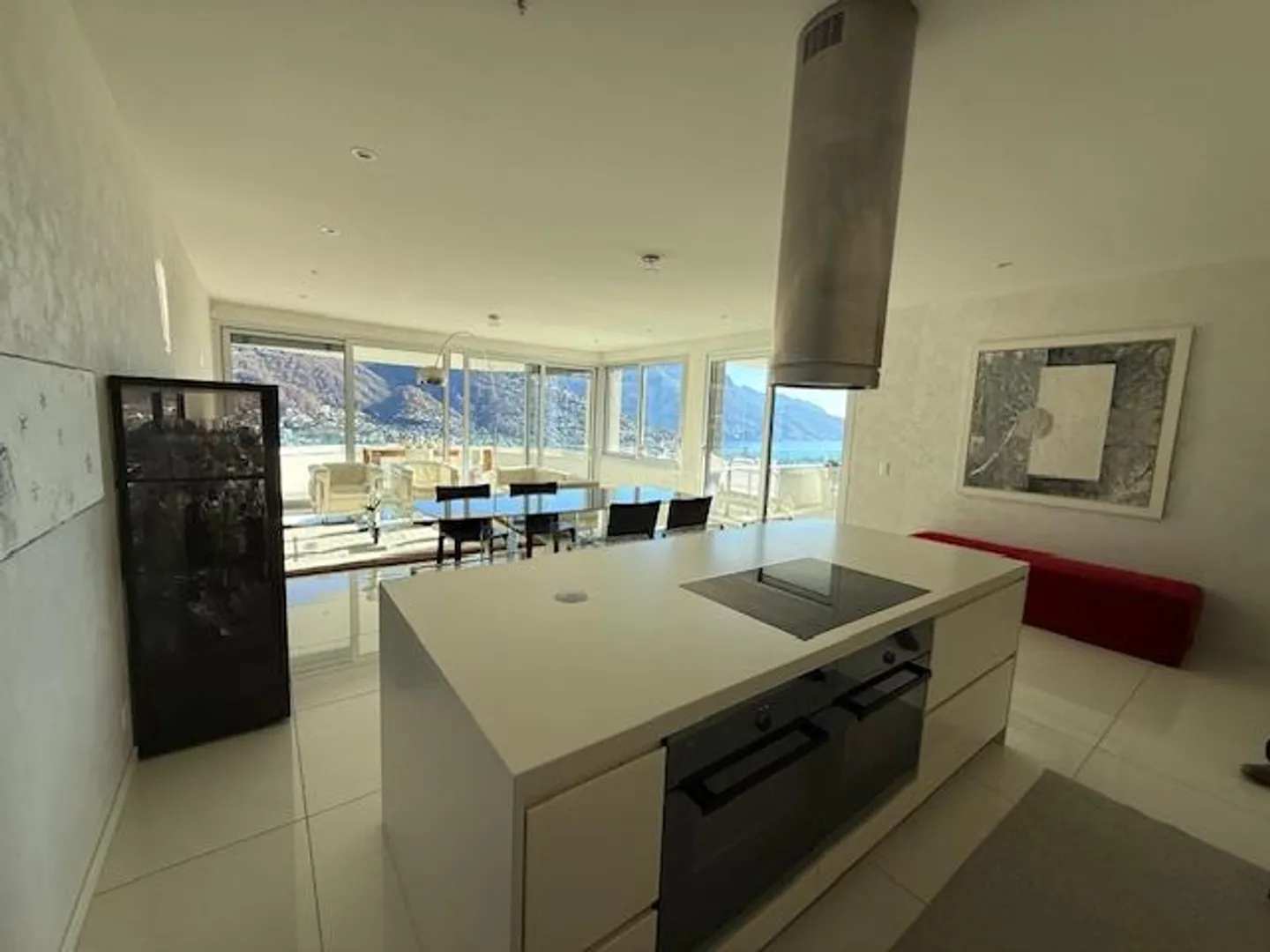 Appartamento di Lusso con Vista Lago - Foto 3 di 6