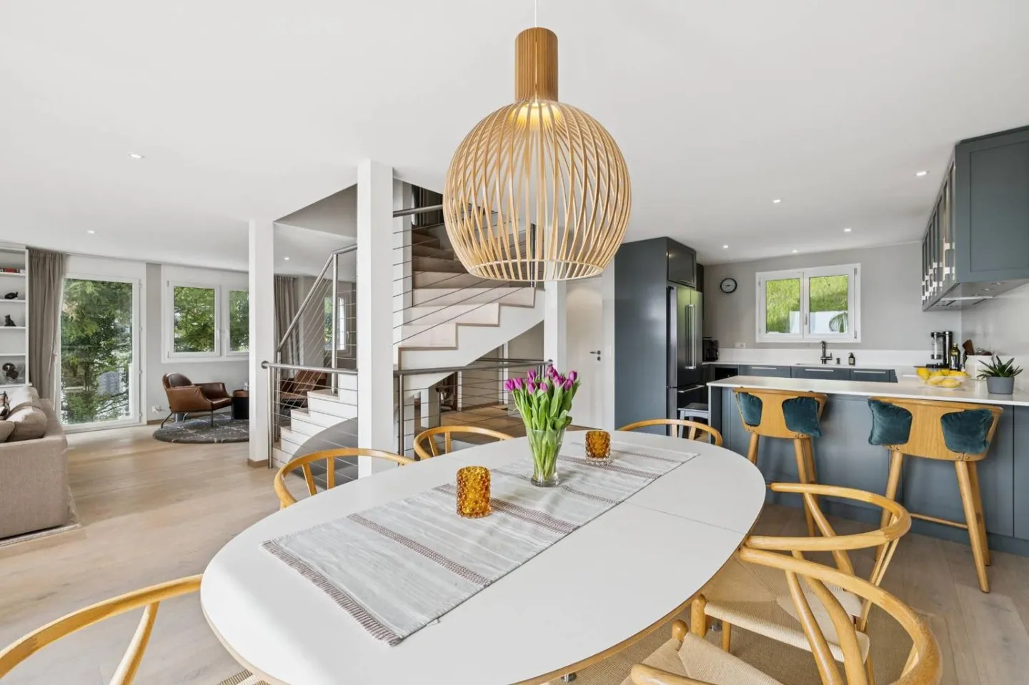 Modernes Reihenhaus mit Aussicht - Foto 1 von 13