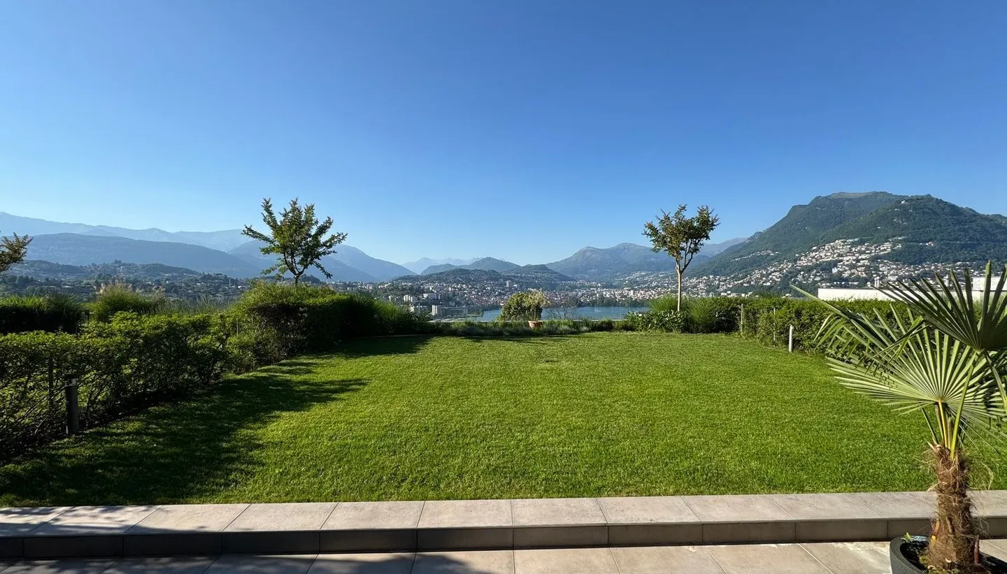 Luxuriöse 4,5-Zimmer-Wohnung mit Seeblick in Paradiso - Foto 1 von 3