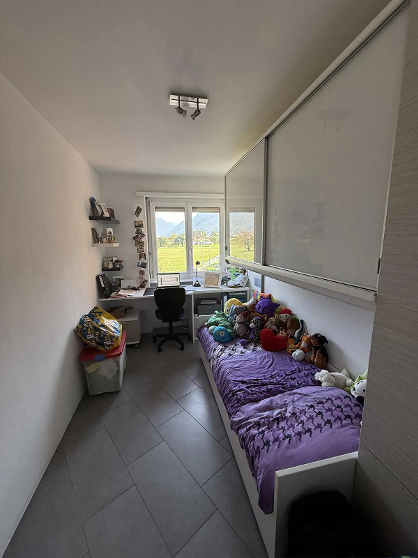 Appartamento ristrutturato di 4,5 stanze con vista libera e giardino - Foto 12 di 16