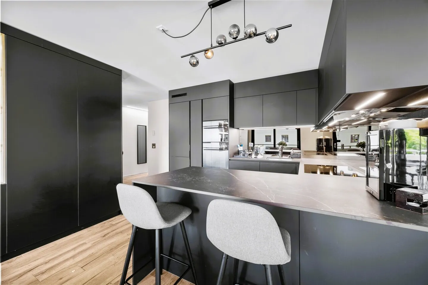 Sion - very beautiful 4.5 rooms for sale - Photo 3 of 11