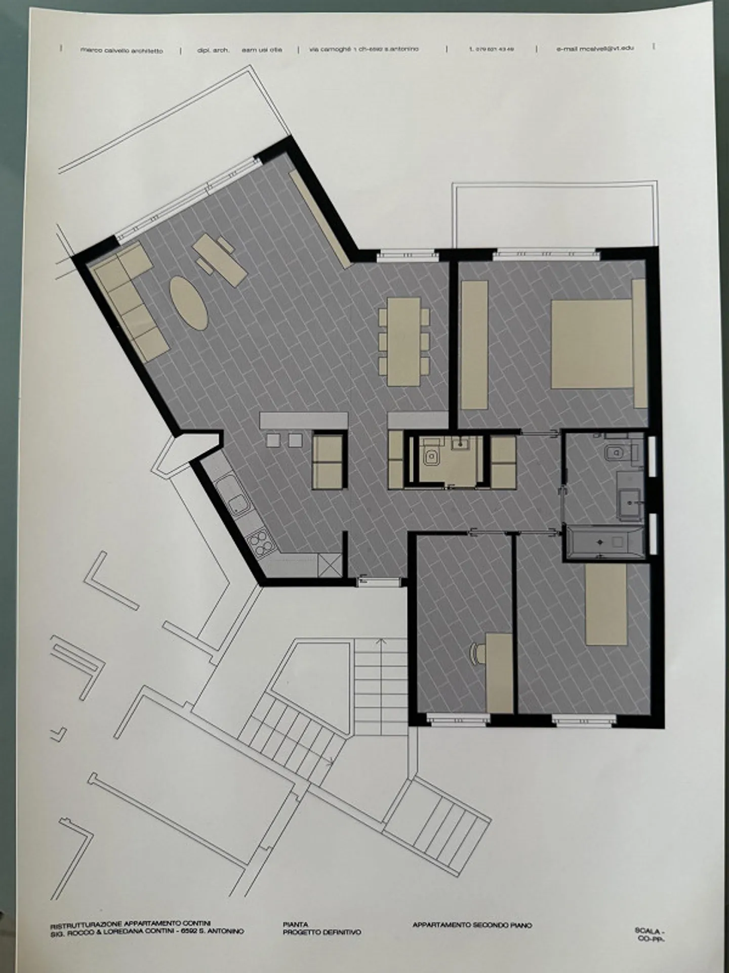Appartamento ristrutturato di 4,5 stanze con vista libera e giardino - Foto 15 di 16