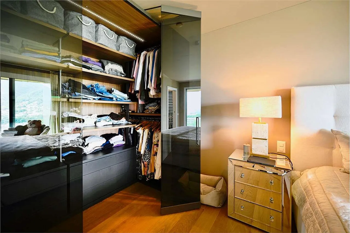 Elegante appartamento di 3,5 locali con vista lago - Foto 6 di 13