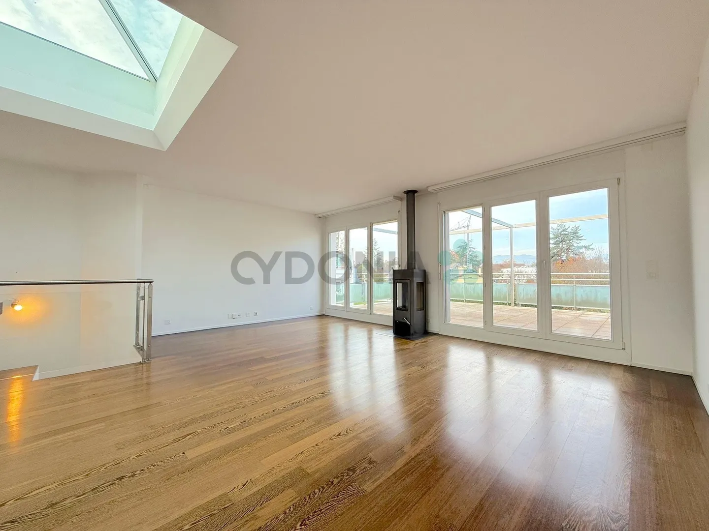 Duplex Penthouse in Plan-les-Ouates - Photo 2 of 8