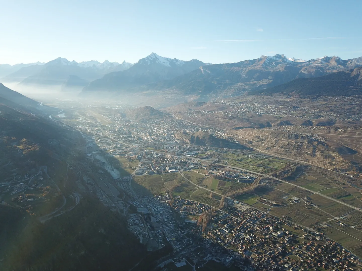 Chalet with Stunning Alpine Views - Photo 4 of 18
