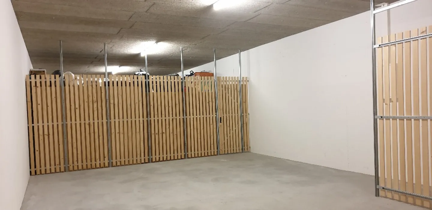 Storage at attractive conditions (partial rental from 55m2 possible) - Photo 2 of 13