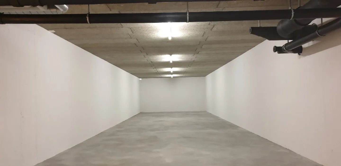 Storage at attractive conditions (partial rental from 55m2 possible) - Photo 3 of 13