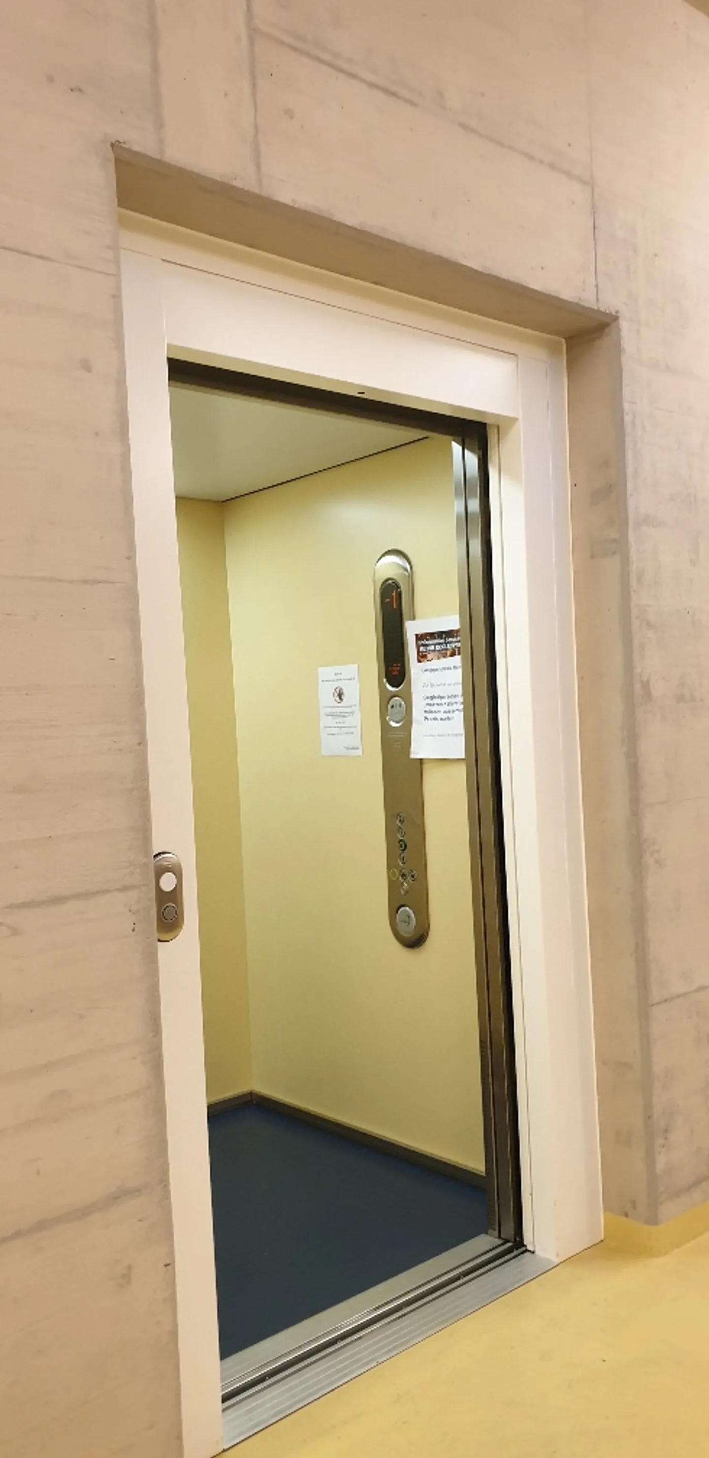 Storage at attractive conditions (partial rental from 55m2 possible) - Photo 5 of 13