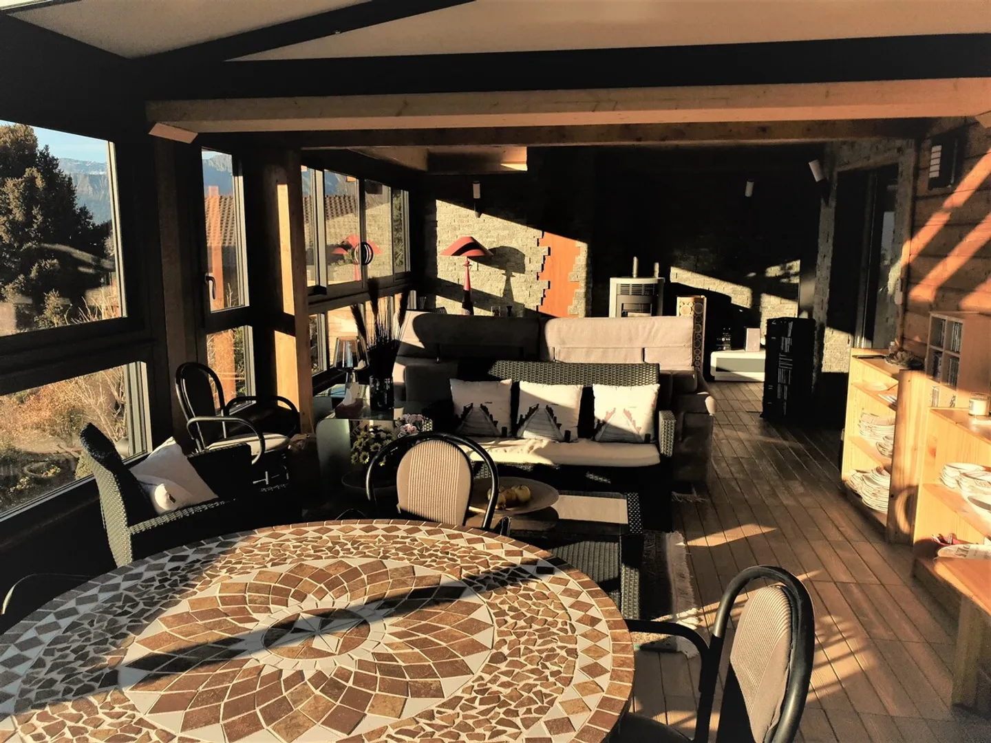 Chalet with Stunning Alpine Views - Photo 17 of 18