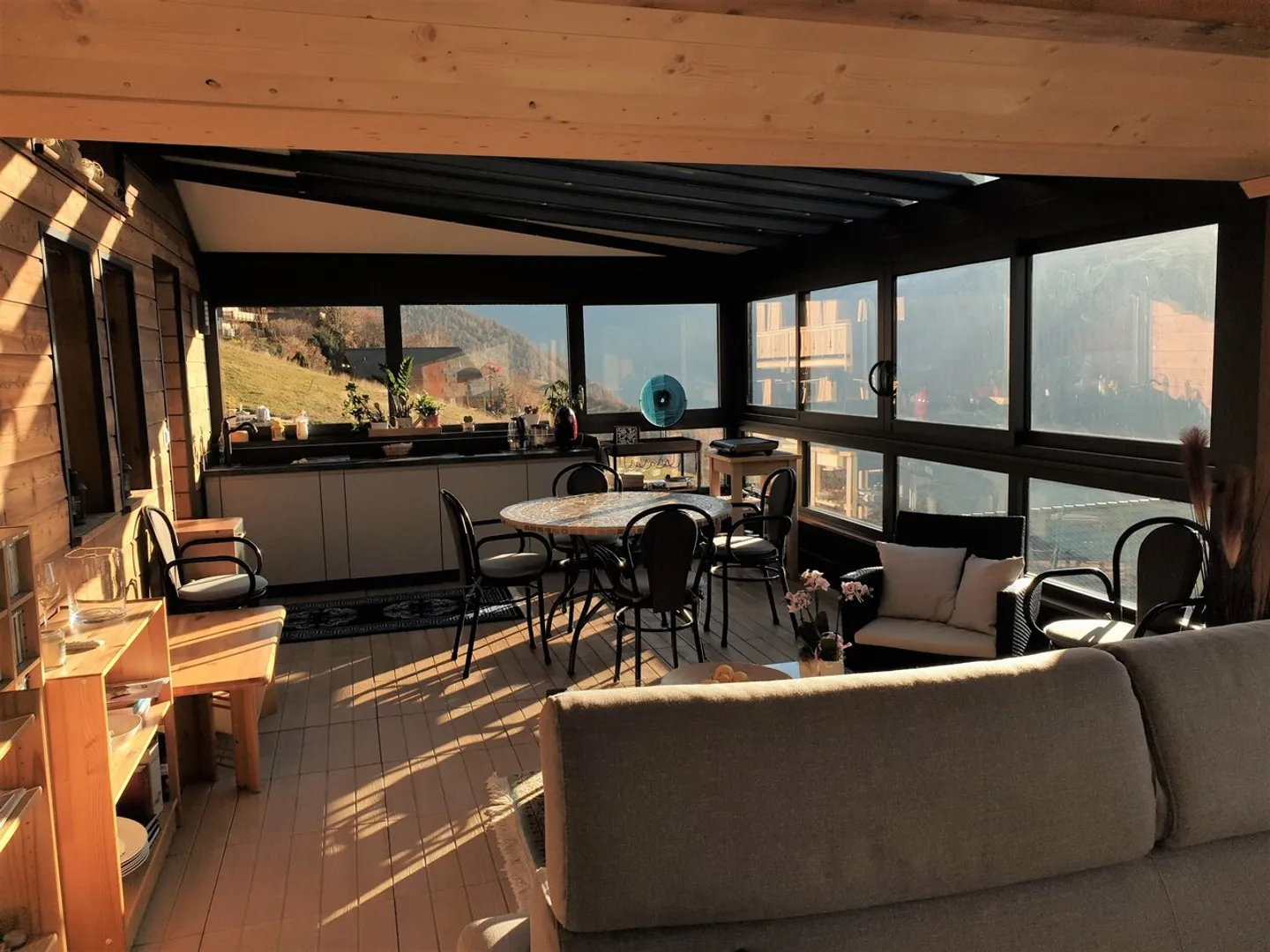 Chalet with Stunning Alpine Views - Photo 18 of 18