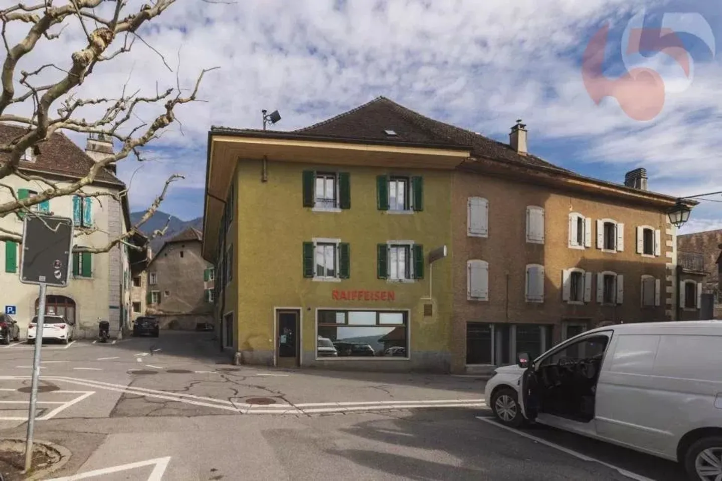 Propriété d'investissement au cœur d'Ollon - Photo 1 sur 7