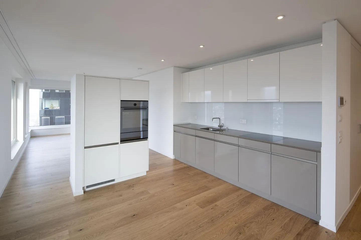 Haut dans Zurich Altstetten - Votre appartement de rêve au 23ème étage ! - Photo 2 sur 9