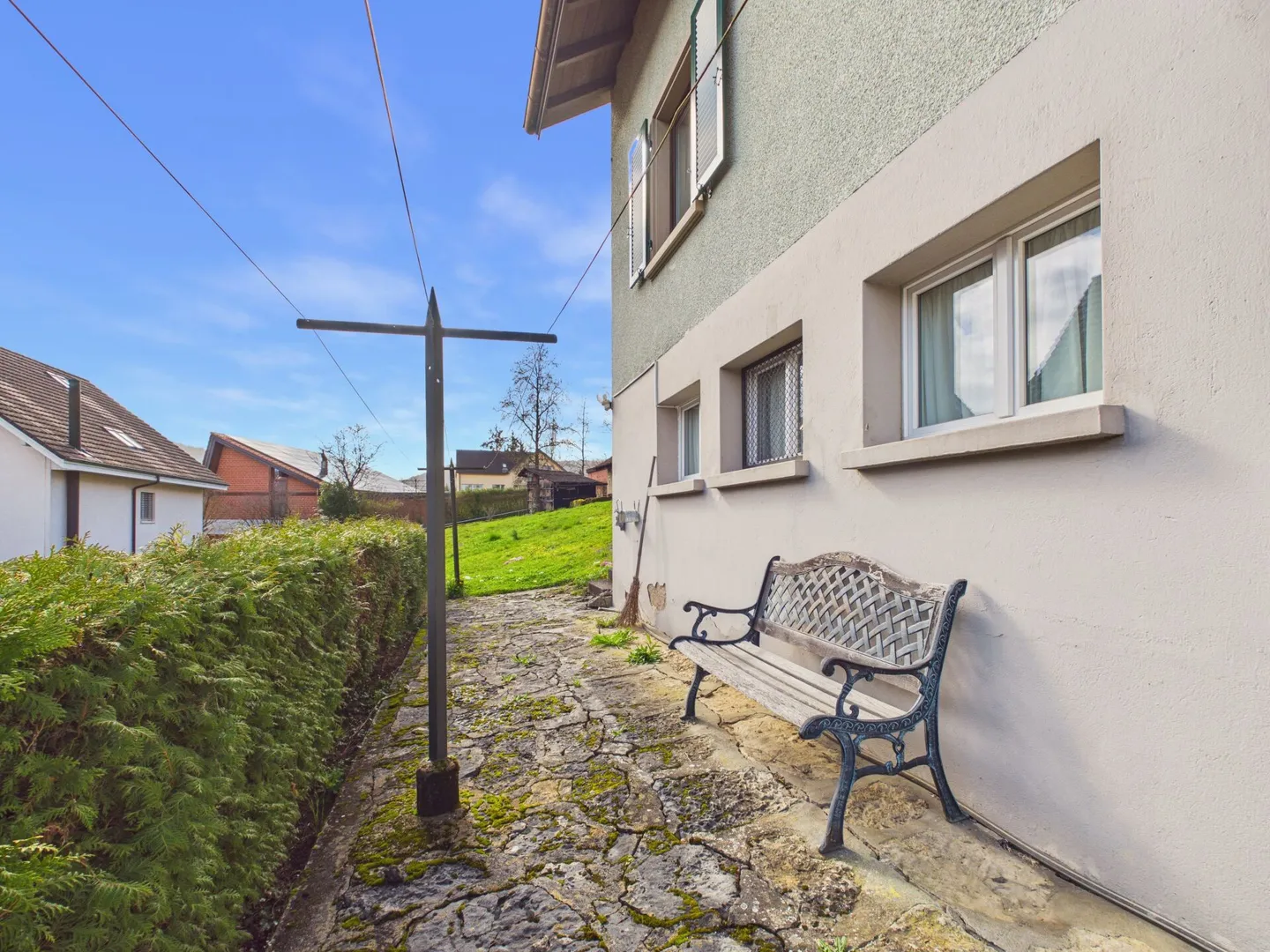 Incantevole casa unifamiliare con grande potenziale in una buona posizione a Magden - Foto 14 di 17