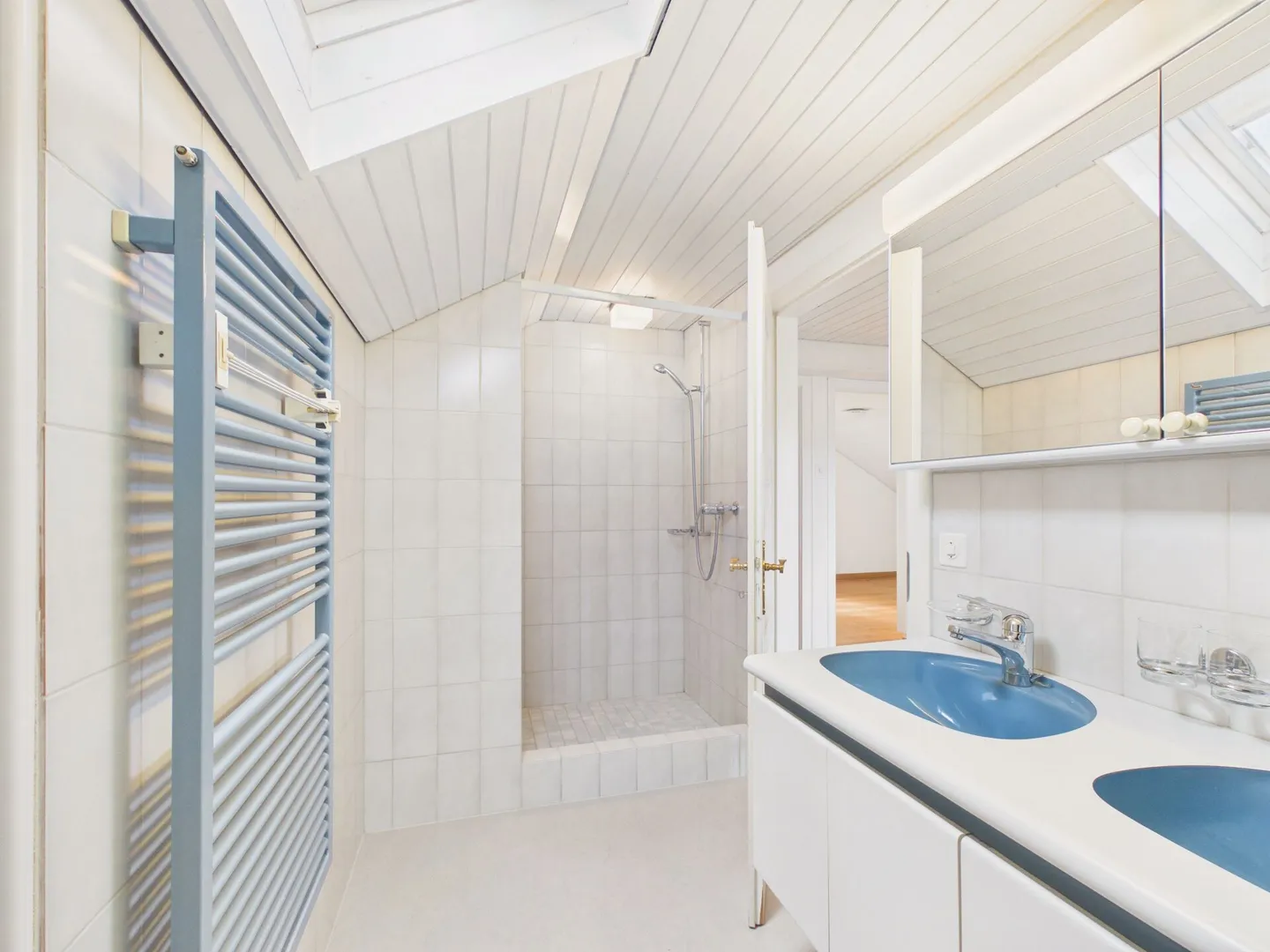 Incantevole casa unifamiliare con grande potenziale in una buona posizione a Magden - Foto 12 di 17