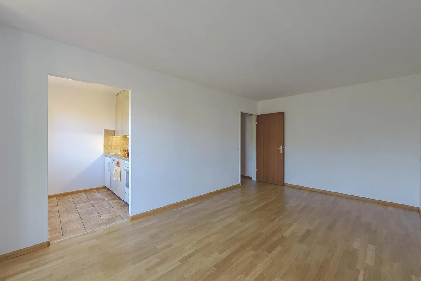 Living in the city-close Birsfelden - Photo 2 of 7